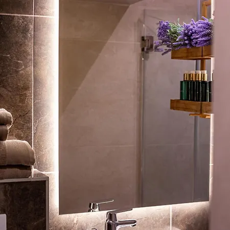 Venus With Jacuzzi And Sauna - Center Belgrade
