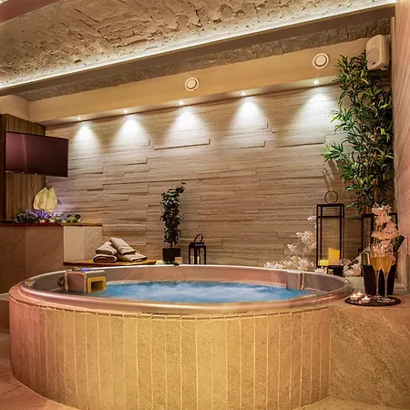 Apartment Venus With Jacuzzi And Sauna - Center *